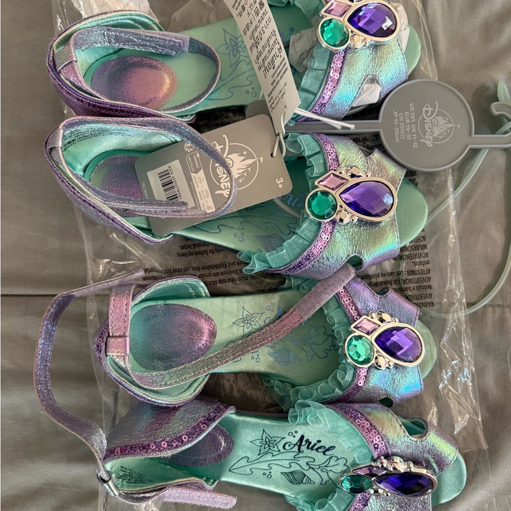 Disney Ariel Girls' Iridescent Purple & Teal Jewel Sandals